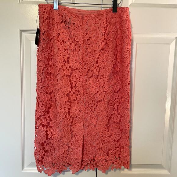 Liz Clairborne NWT Women's Coral Lace Pencil Skirt, size 4 - Picture 3 of 8